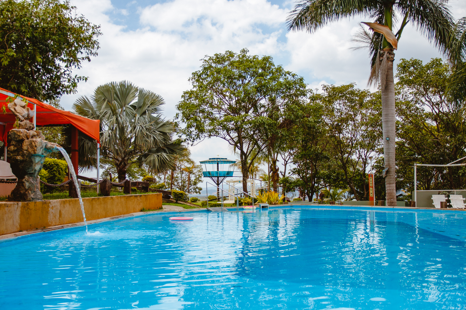 FOTO PISCINA 01